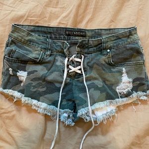 Camo Billabong shorts
